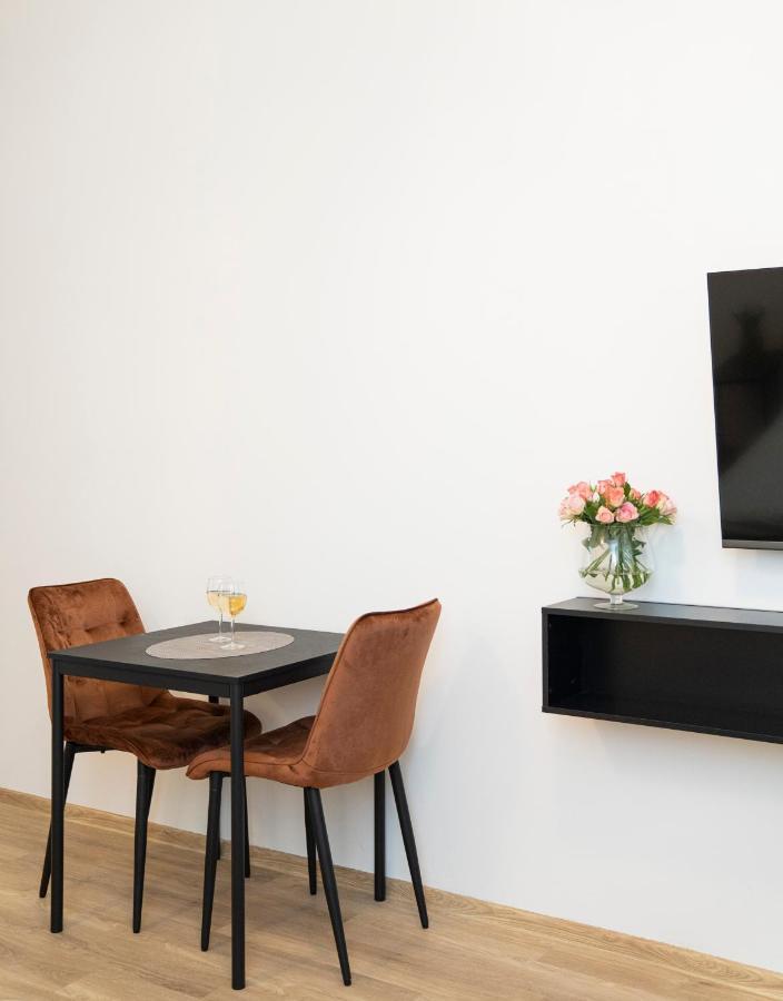 Central Station Apartment No3 Kaunas Exterior photo